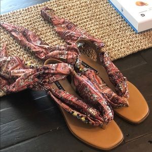 Alice Olivia sandals brand new